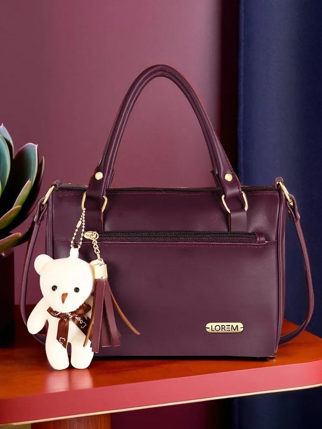 

LOREM Structured Shoulder Bag with Tasselled, Purple