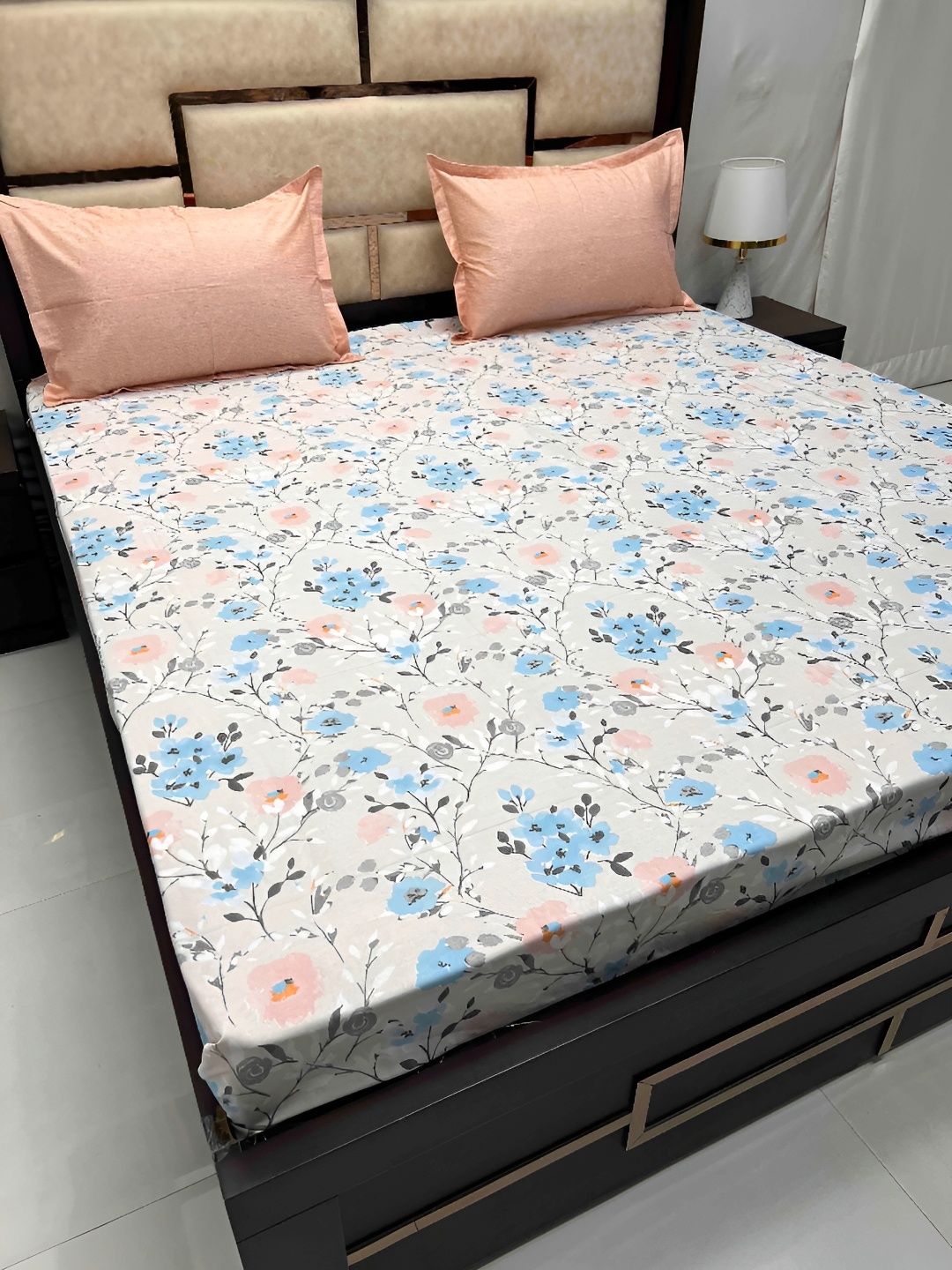 

Pure Decor Lifestyle Beige & Pink Floral Cotton 350 TC King Bedsheet With 2 Pillow Covers