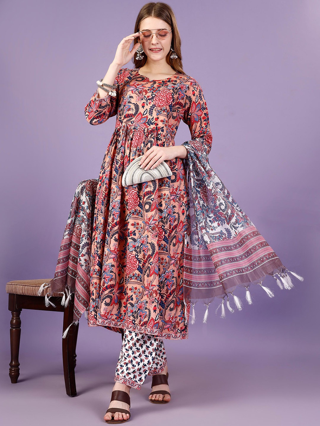 

WINE LADY Floral Printed Regular Kurta with Palazzos & With Dupatta, Brown