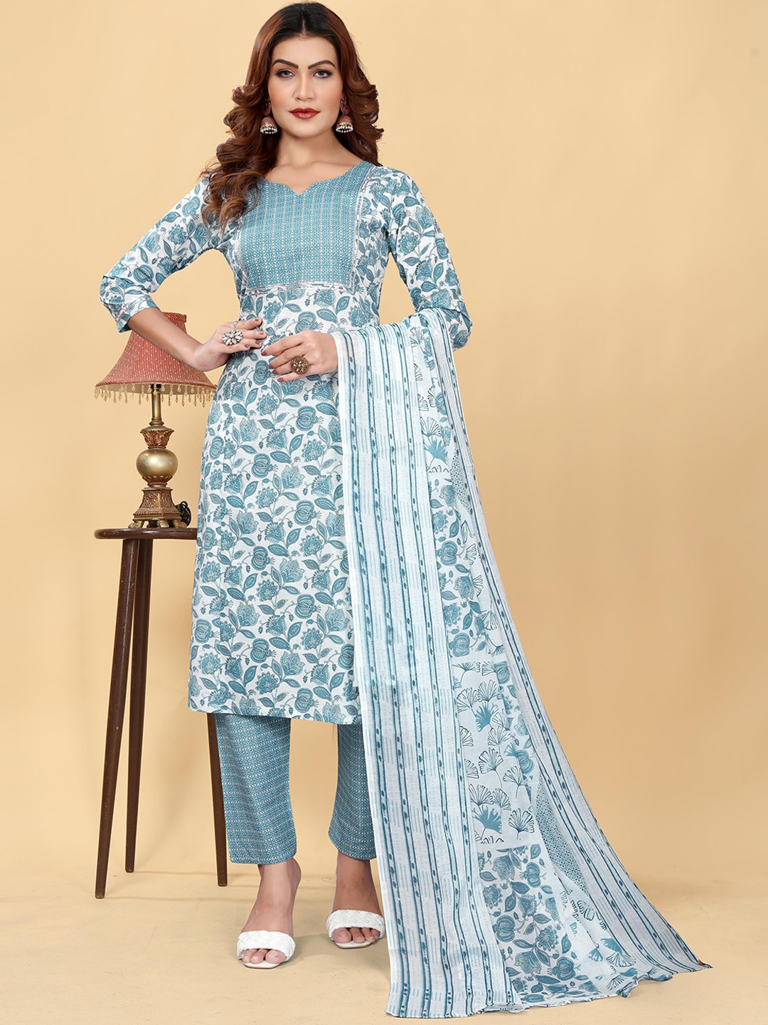 

WINE LADY Floral Printed Notch Neck Pure Cotton Straight Kurta With Trousers & Dupatta, Grey