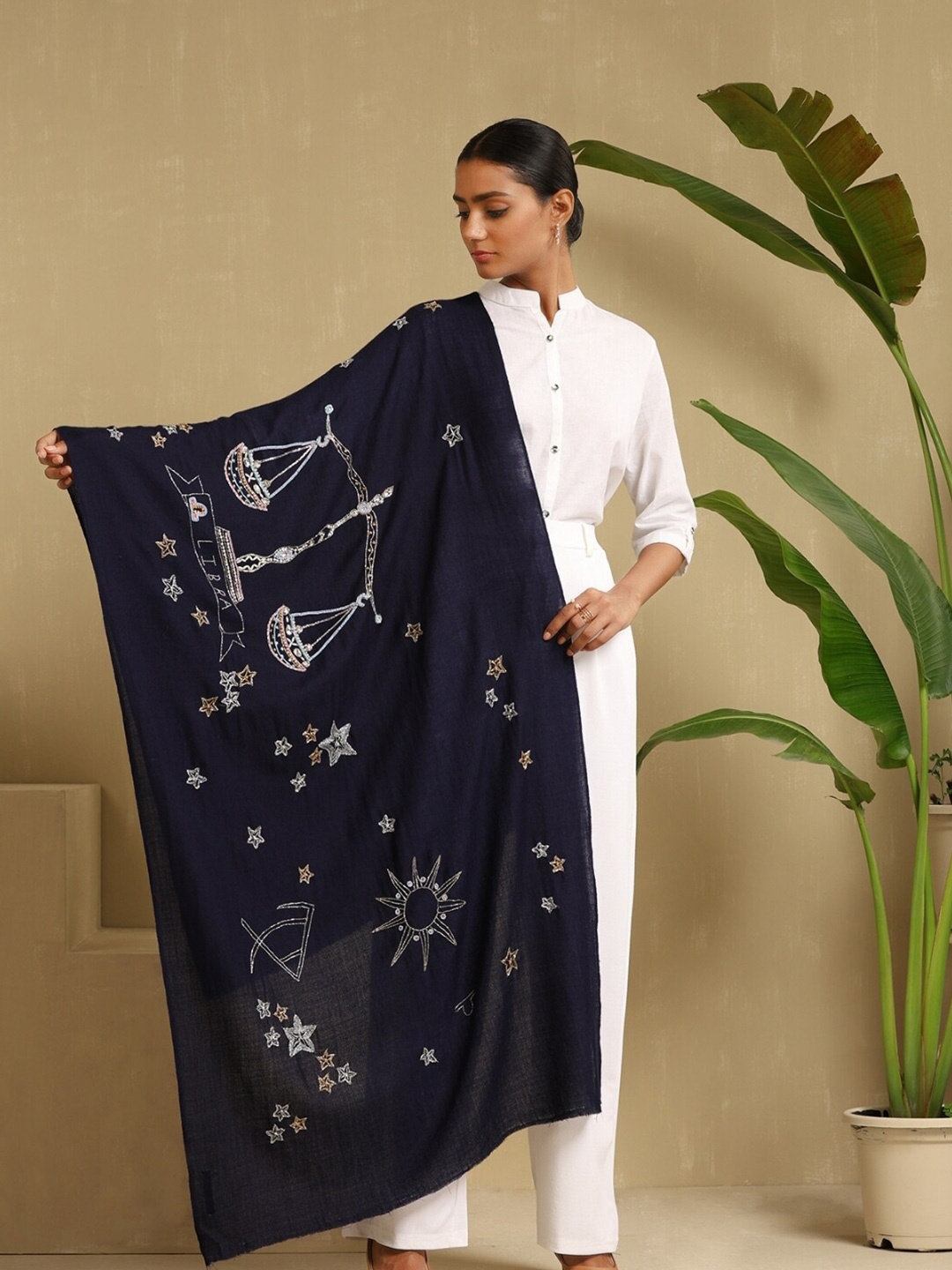 

DUSALA INDIA Libra Embroidered Woolen Stole, Blue