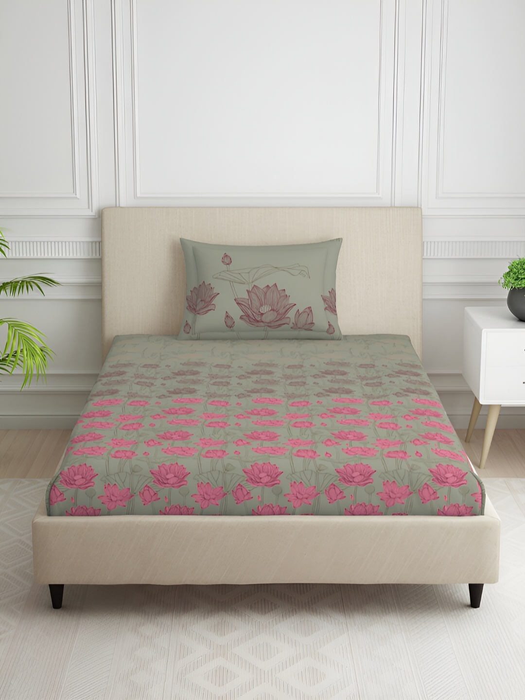 

SPACES Grey & Pink Floral Printed 144 TC Single Bedsheet with 1 Pillow Covers