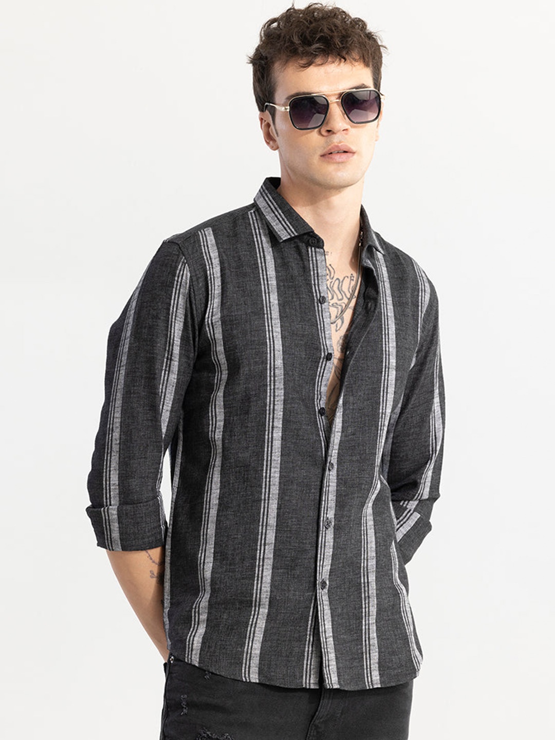 

Snitch Black Classic Slim Fit Cotton Striped Casual Shirt