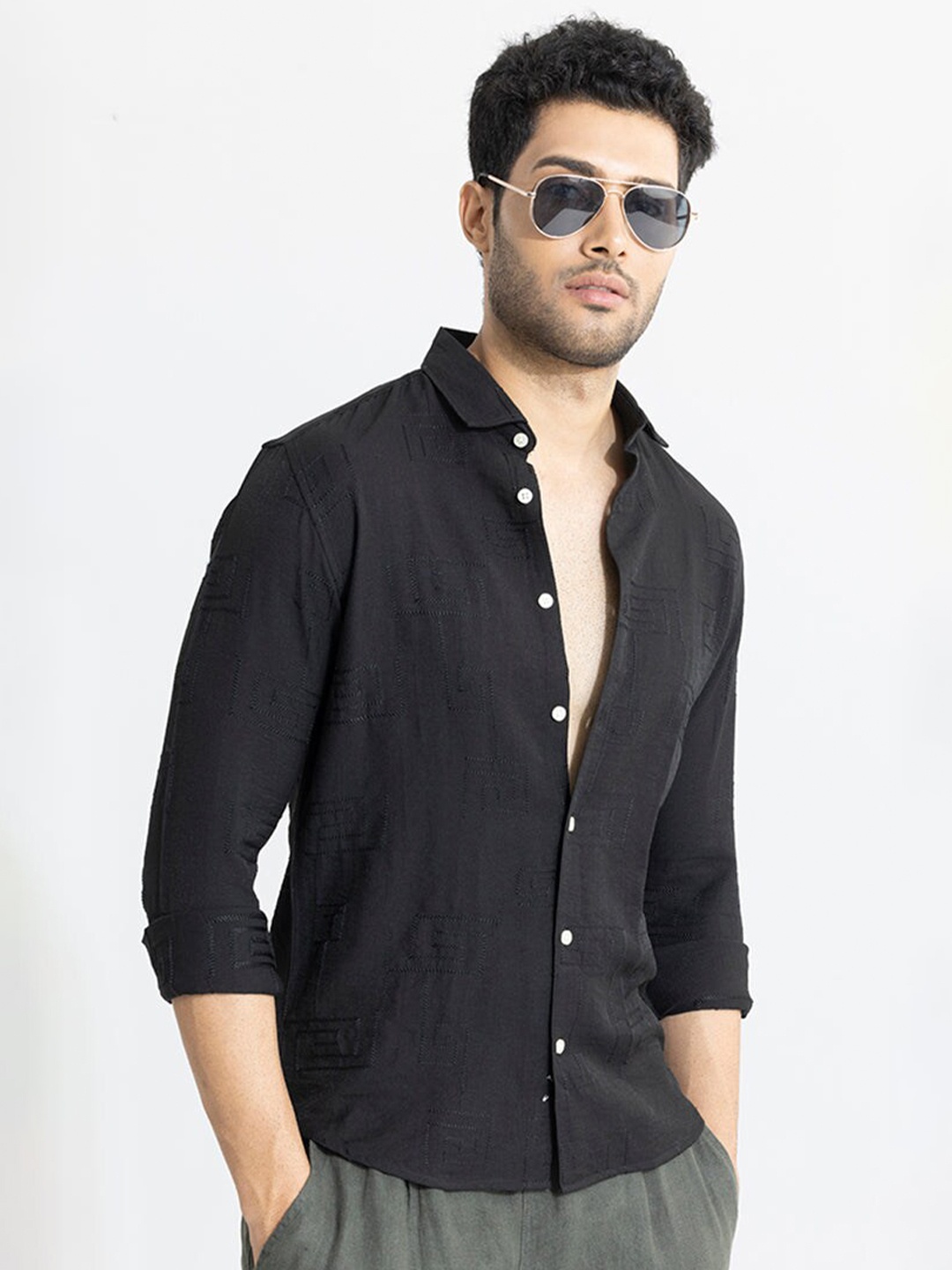 

Snitch Classic Slim Fit Geometric Self Design Cotton Casual Shirt, Black