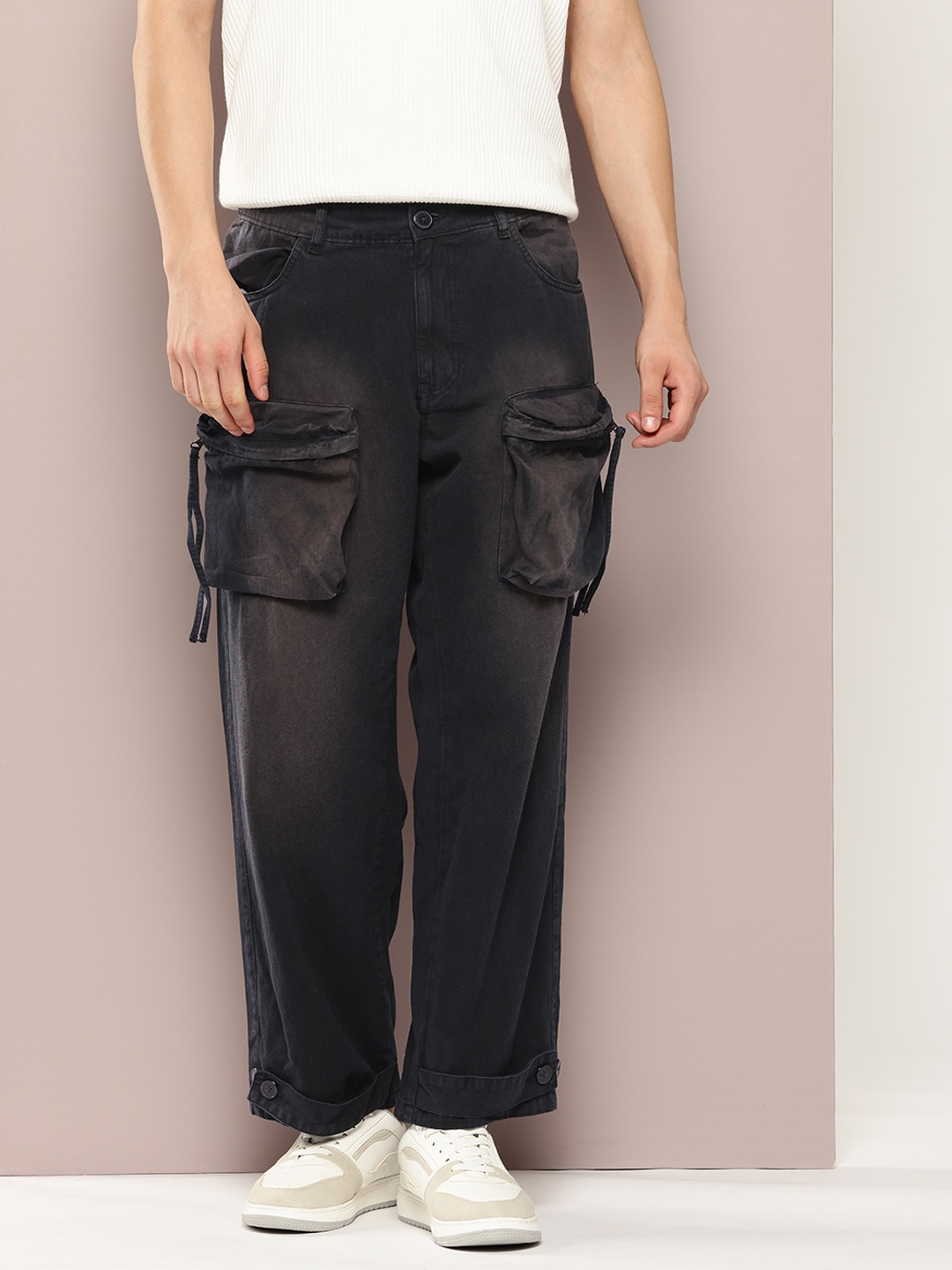 

Kook N Keech Men Washed Pure Cotton Cargos Trousers, Black