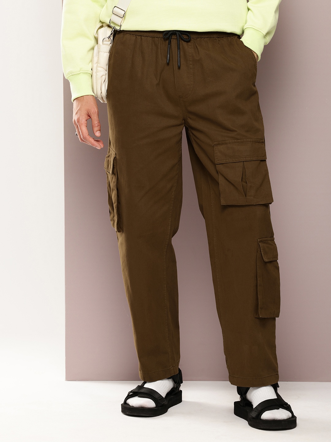 

Kook N Keech Men Straight Fit Pure Cotton Cargos Trousers, Brown