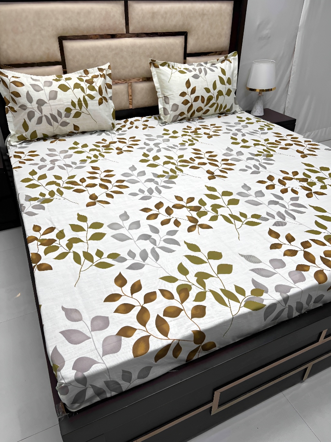 

Pure Decor White & Grey Floral Cotton 350 TC King Bedsheet with 2 Pillow Covers