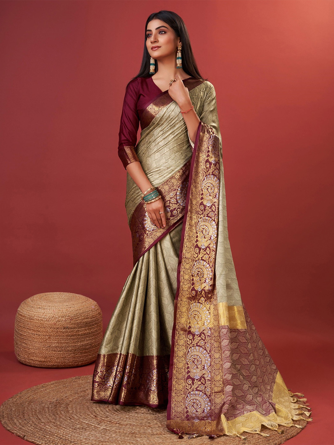 

DIVASTRI Ethnic Motifs Zari Pure Silk Banarasi Saree, Brown