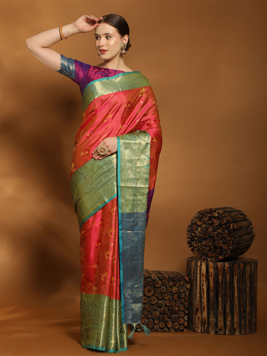 

DIVASTRI Ethnic Motifs Woven Design Pure Silk Banarasi Zari Saree, Red