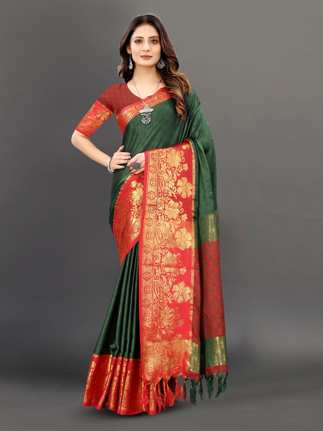 

DIVASTRI Ethnic Motifs Zari Pure Silk Banarasi Saree, Green