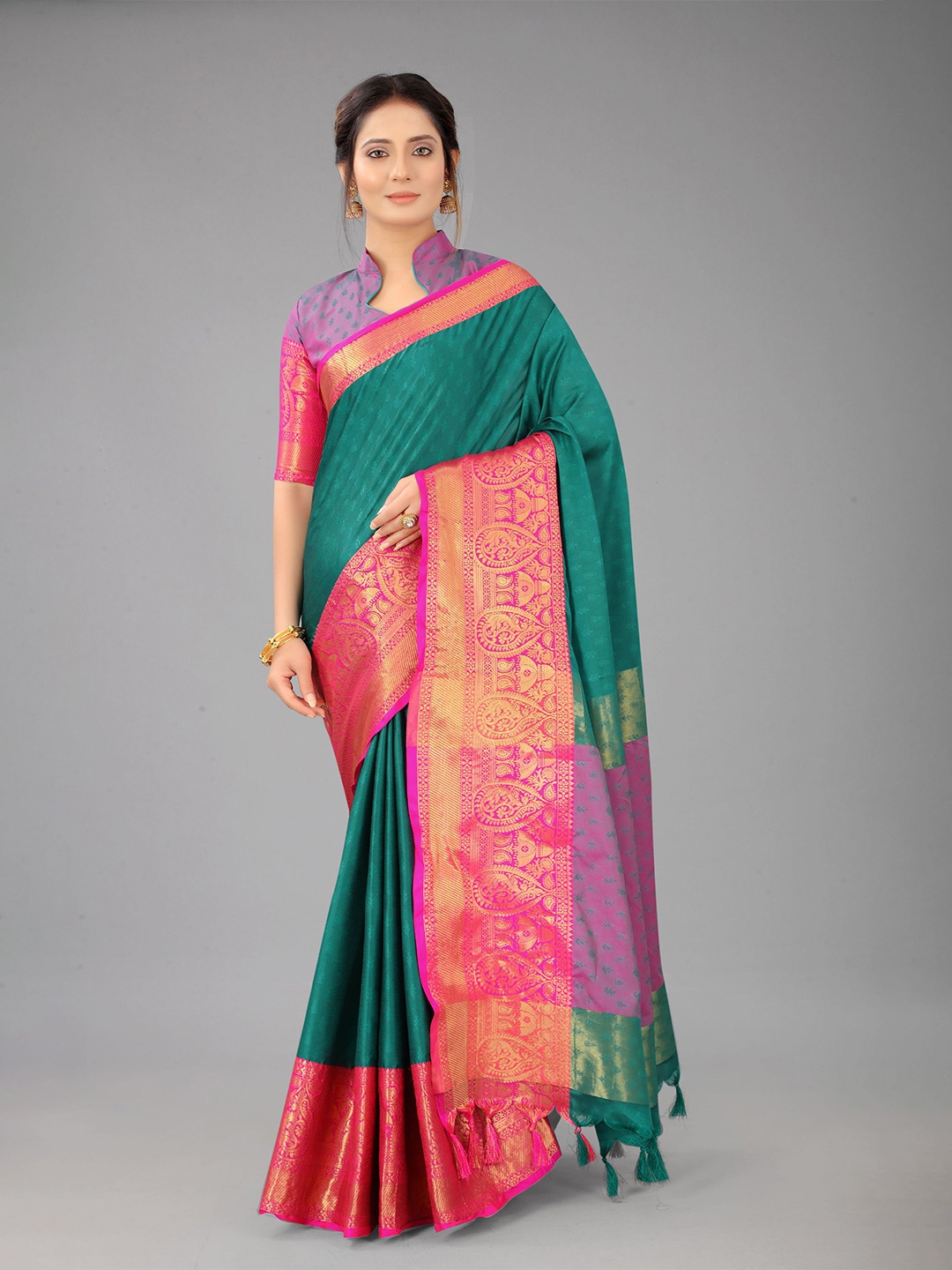 

DIVASTRI Ethnic Motifs Zari Pure Silk Banarasi Saree, Green