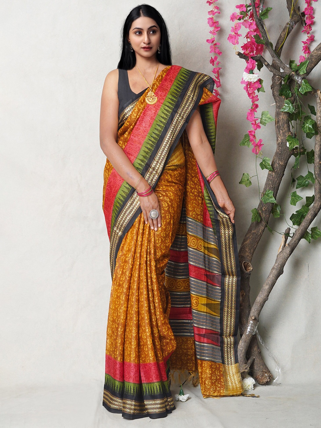 

Unnati Silks Floral Printed Handloom Pure Silk Tussar Saree, Yellow