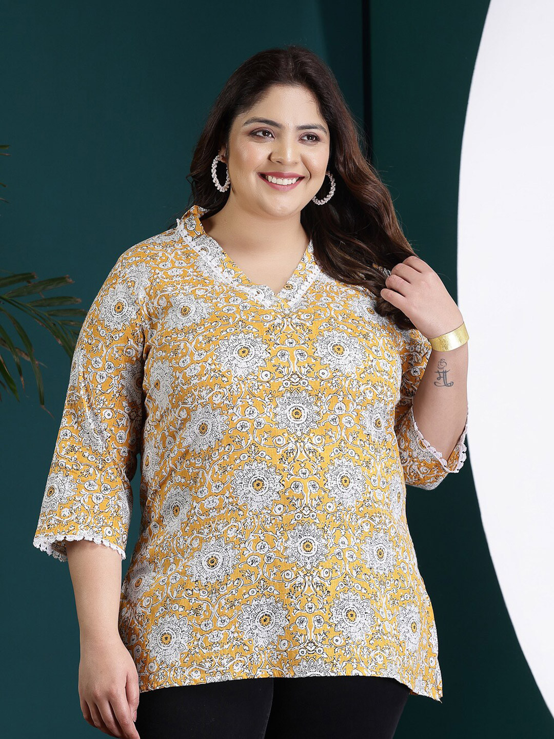 

Little More By Stylum Plus Size Ethnic Motifs Printed Pure Cotton Top, Mustard