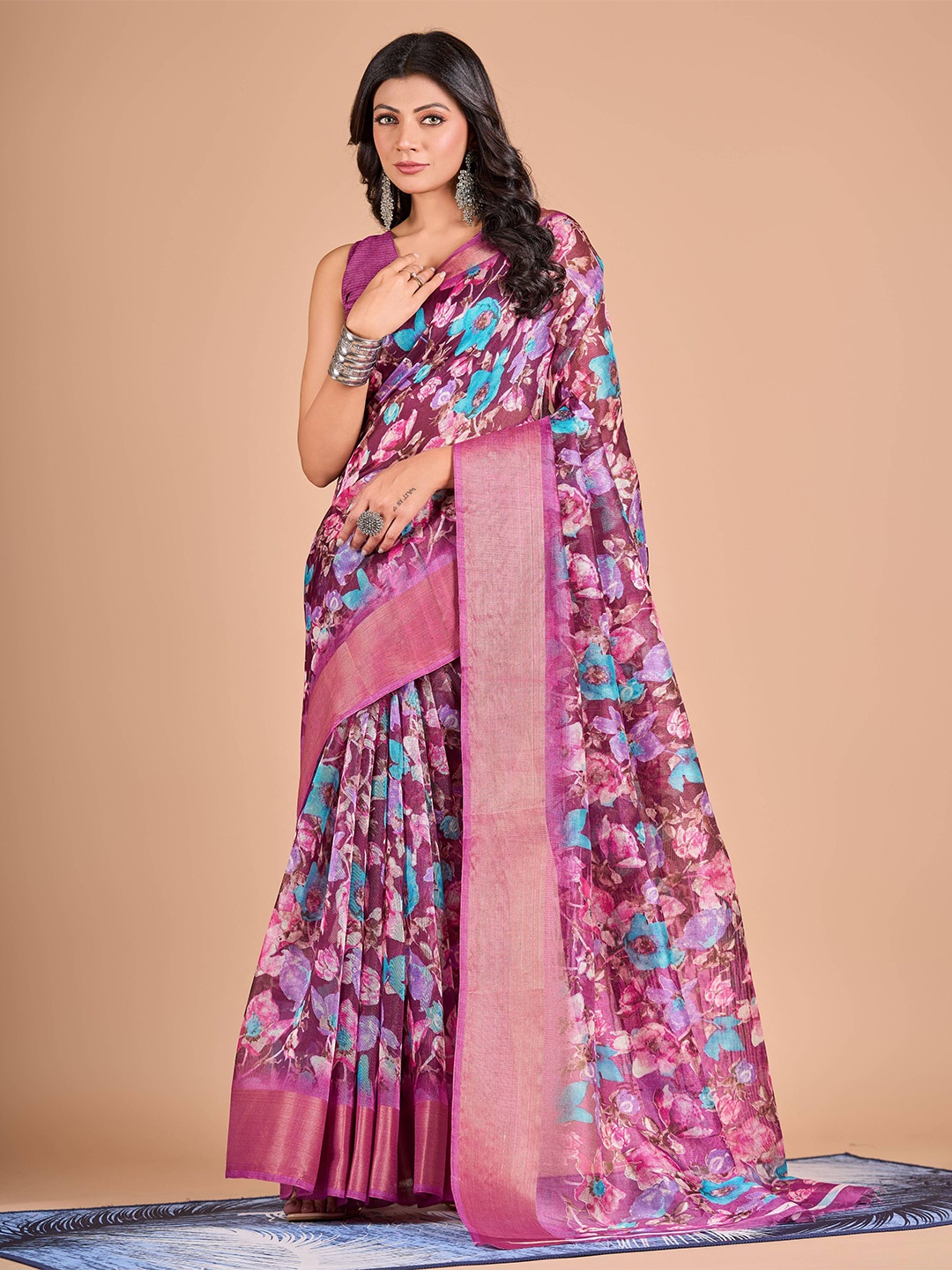 

VIRICA Floral Printed Zari Saree, Pink