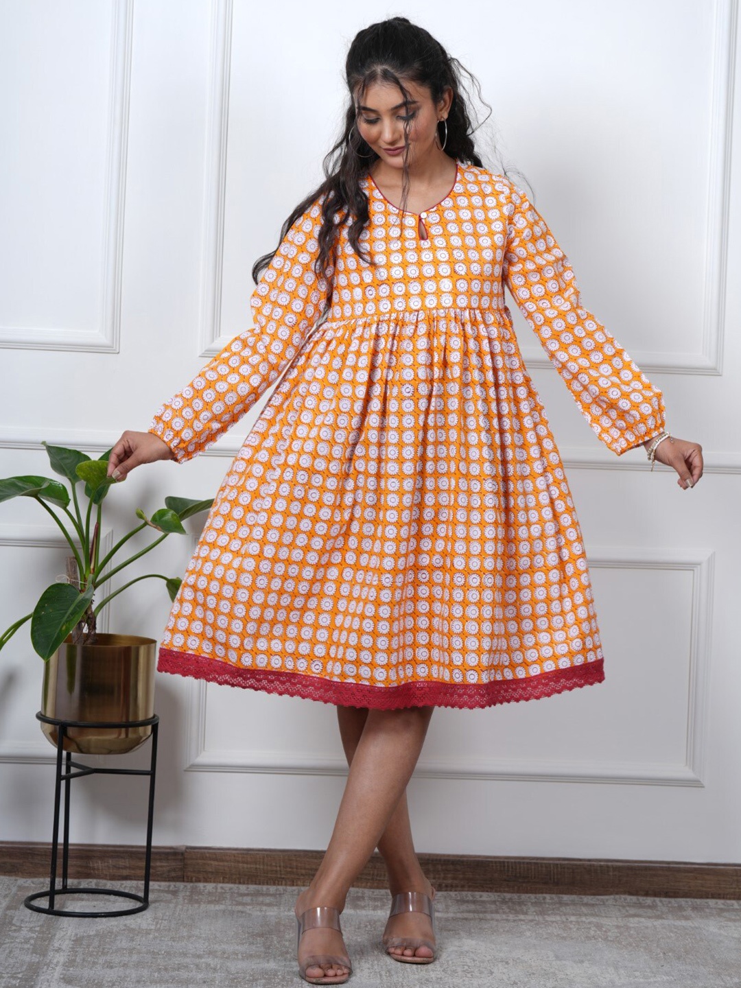 

SootiSyahi Round Neck Checked Cotton A-Line Dress, Maroon