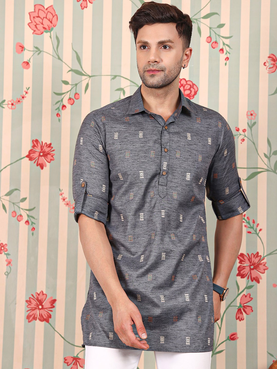 

Ode by House of Pataudi Ethnic Motifs Woven Design Straight Kurta, Grey