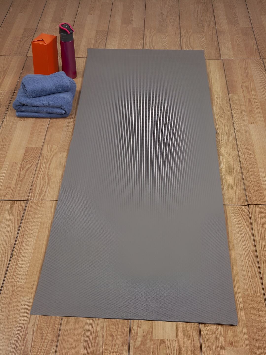 

HOSTA HOMES Textured Anti Skid Yoga Mat, Grey