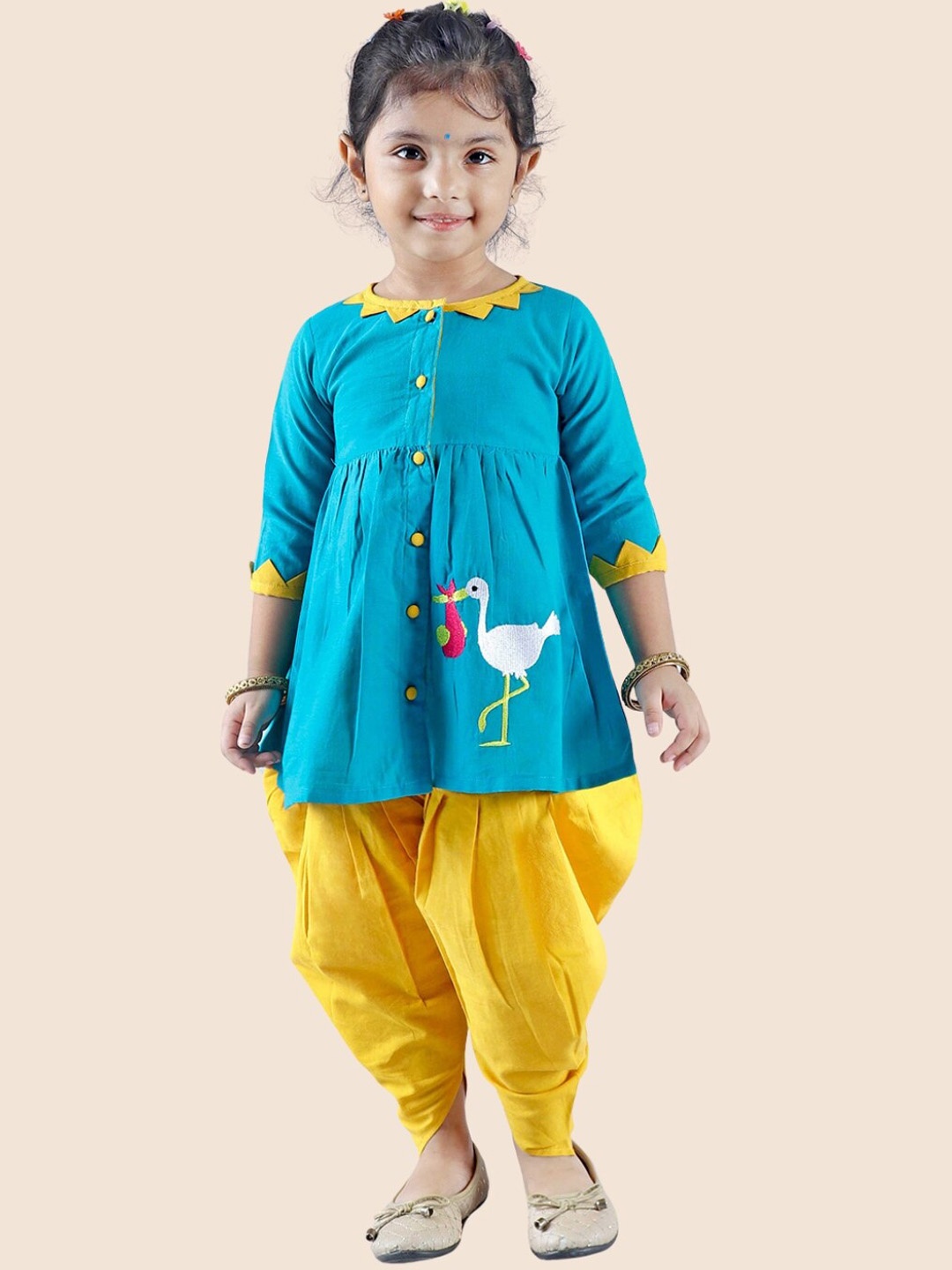 

JUNITOS Girls Embroidered Regular Pure Cotton Kurti with Dhoti, Turquoise blue