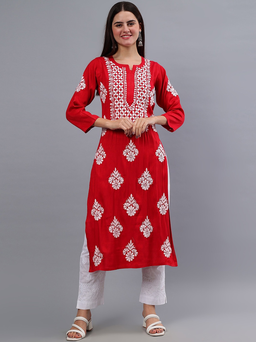 

Seva Chikan Ethnic Motifs Embroidered Lucknowi Chikankari Kurta, Red