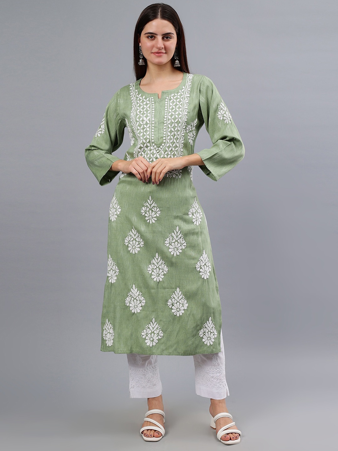 

Seva Chikan Round Neck Floral Embroidered Chikankari Straight Kurta, Green