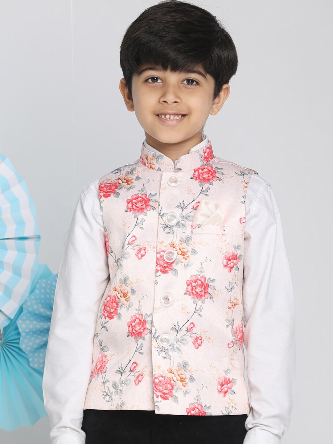 

VASTRAMAY Boys Floral-Printed Mandarin Collar Nehru Jacket, Peach