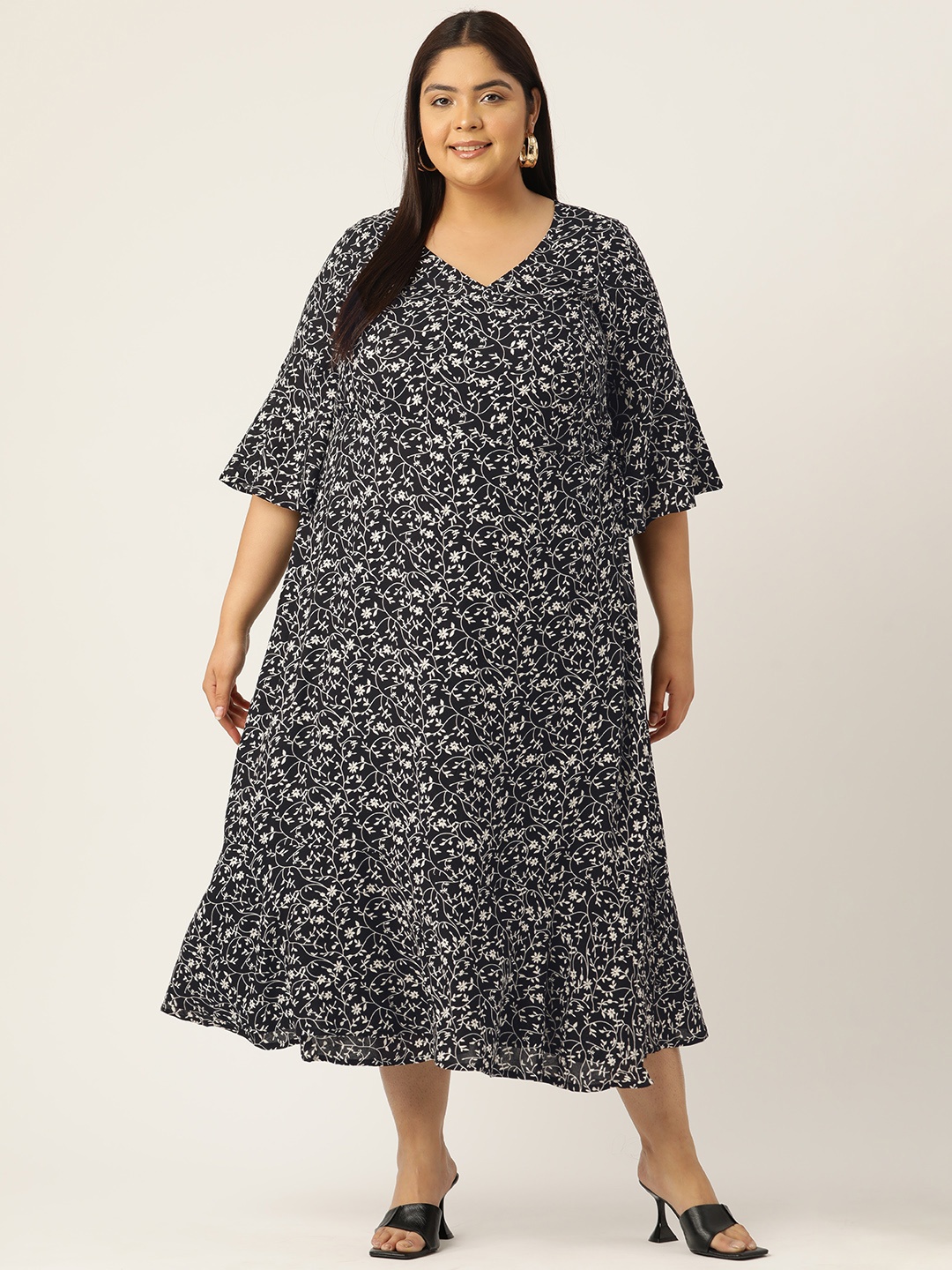 

theRebelinme Plus Size Floral Print Bell Sleeves Midi Dress, White