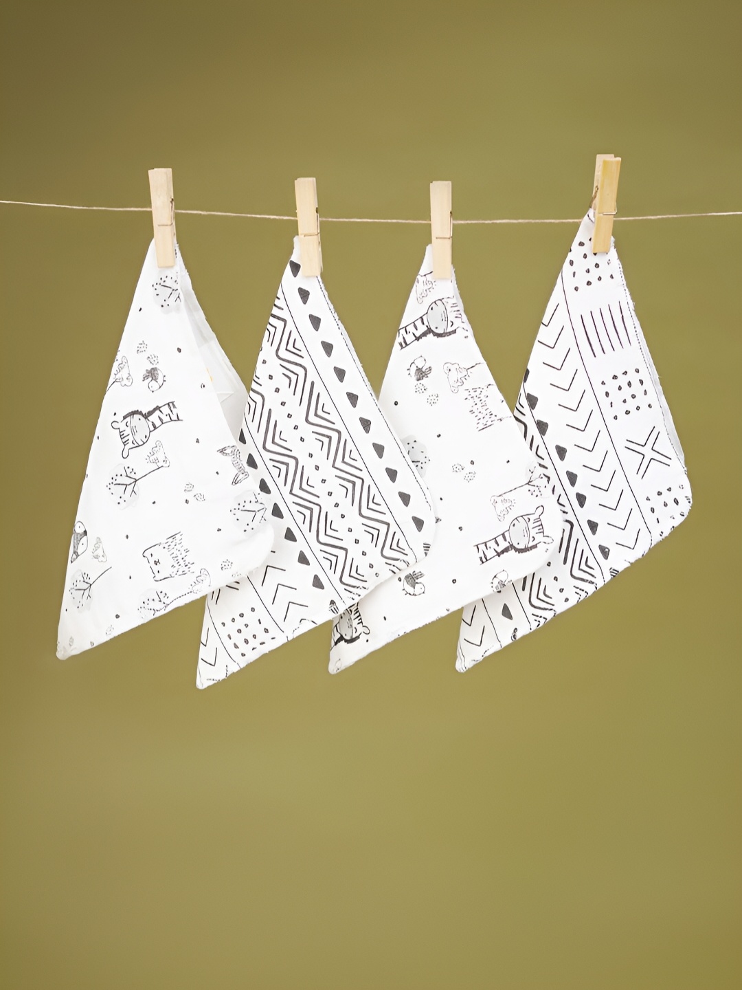 

Fancy Fluff Kids Infants Pack of 4 Printed Bibs, White