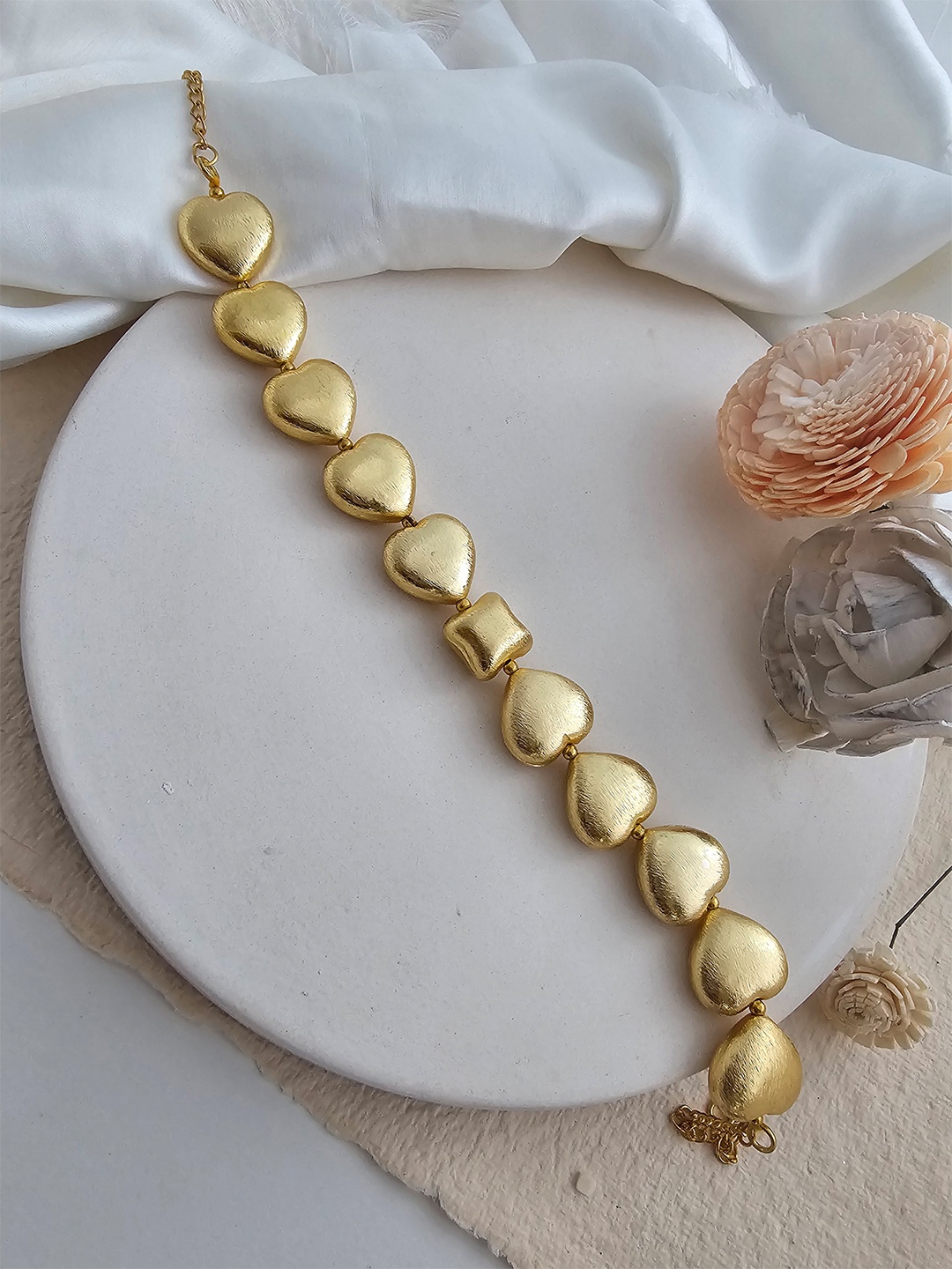 

Binnis Wardrobe Gold-Plated Anti-Tarnish Antique Necklace