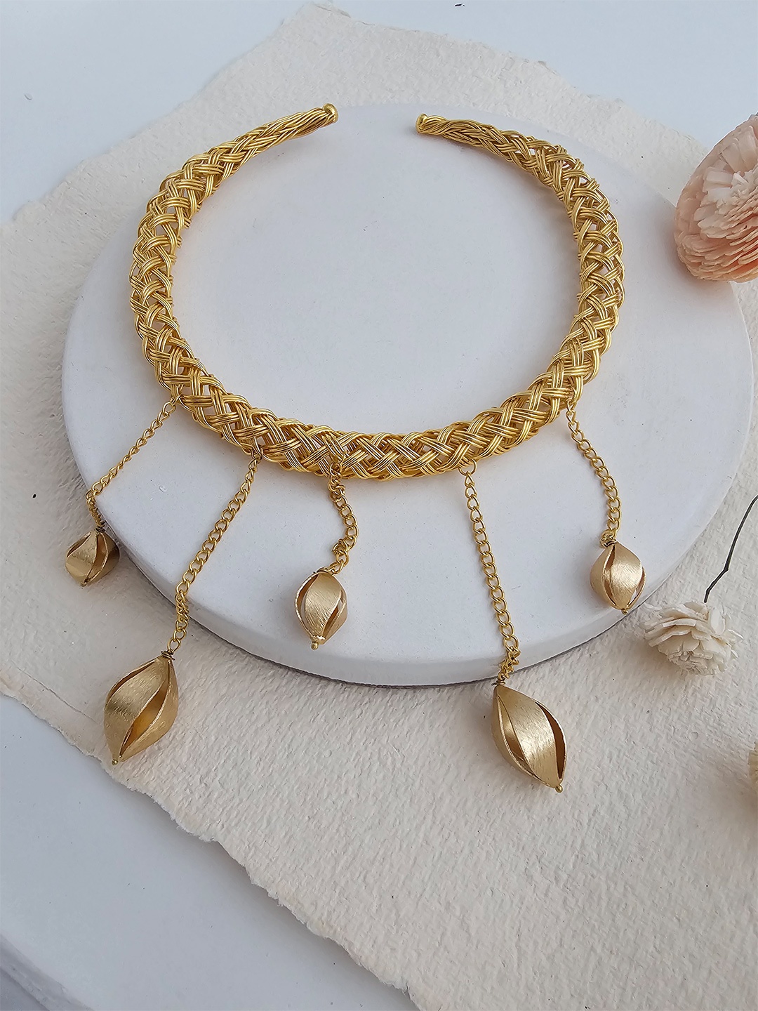 

Binnis Wardrobe Gold-Plated Anti-Tarnish Antique Necklace
