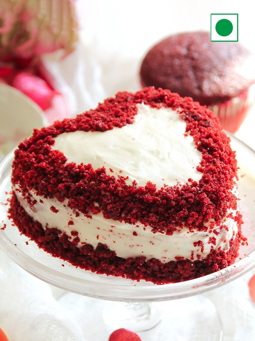 

fnp Red Velvet Eggless Heart Cream Cake 500 G