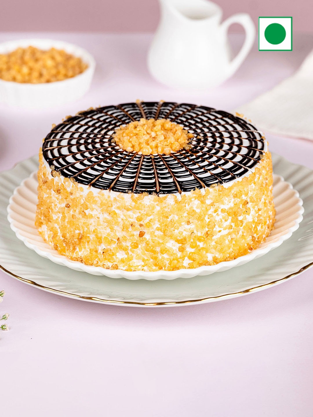 

fnp Butterscotch Flavor Eggless Round Cake- 500gms, Yellow