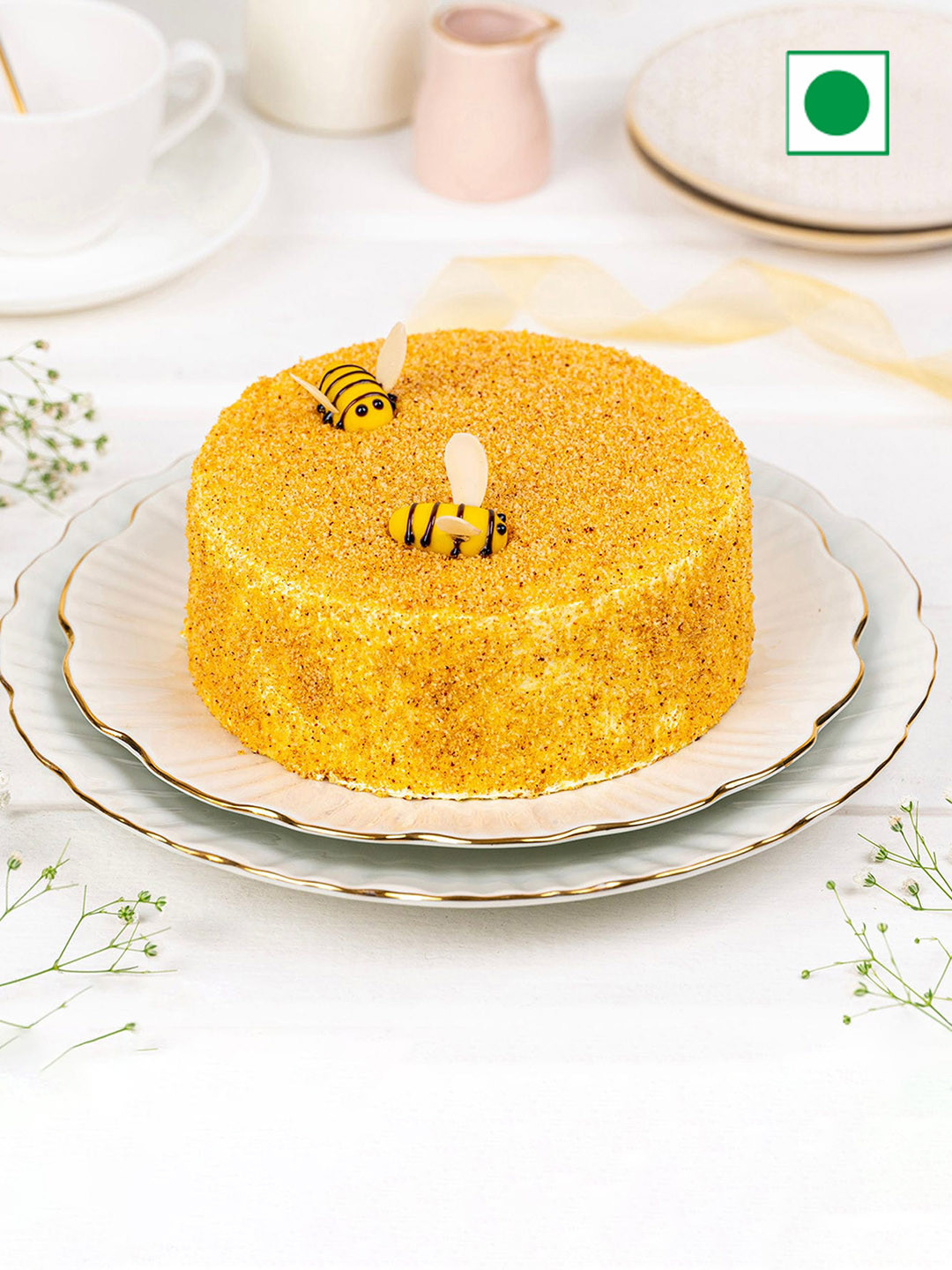 

fnp Butterscotch Flavor Eggless Round Cake -500 gms, Yellow