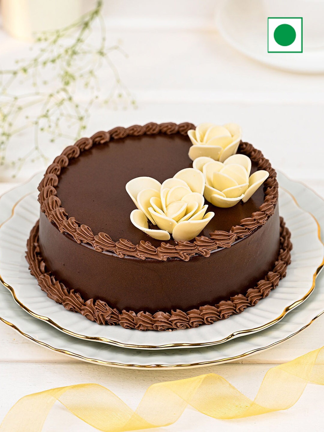 

fnp Chocolate Flavor Eggless Round Cake- 500gms, Brown