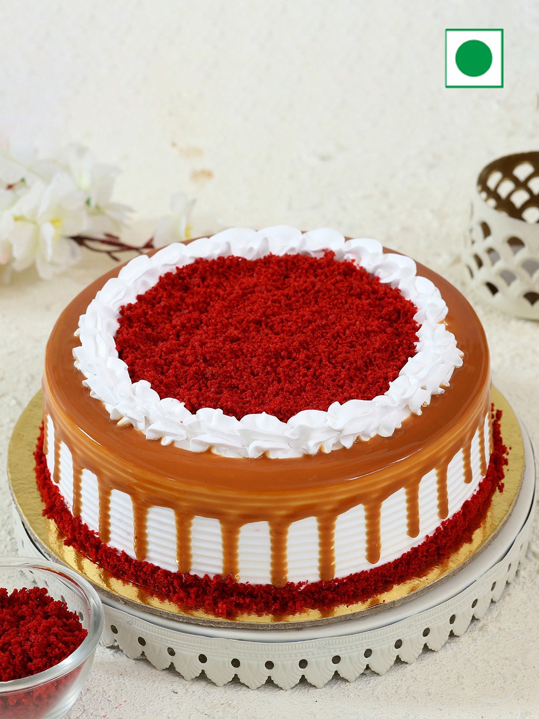 

fnp Red Velvet Flavor Eggless Round Cake- 500gms