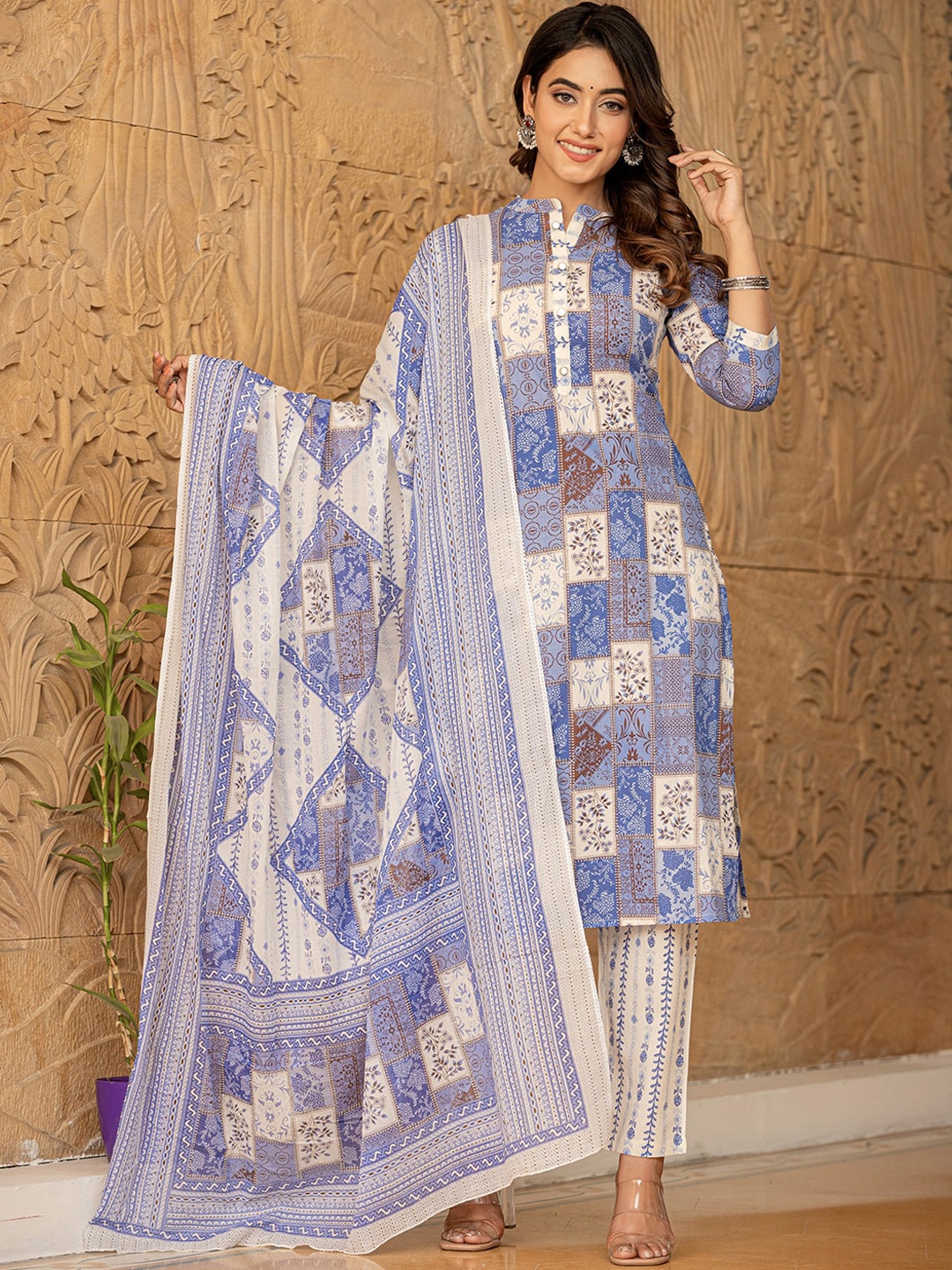 

Yufta Goemetric Printed Pure Cotton Straight Kurta with Trouser & Dupatta, Blue