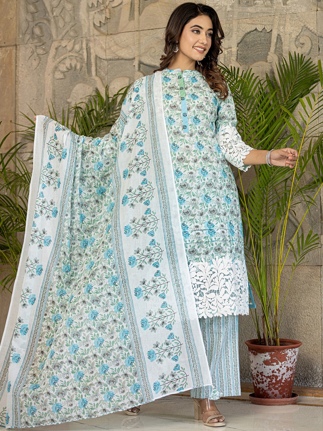 

Yufta Floral Printed Regular Pure Cotton Kurta with Trouser & Dupatta, White