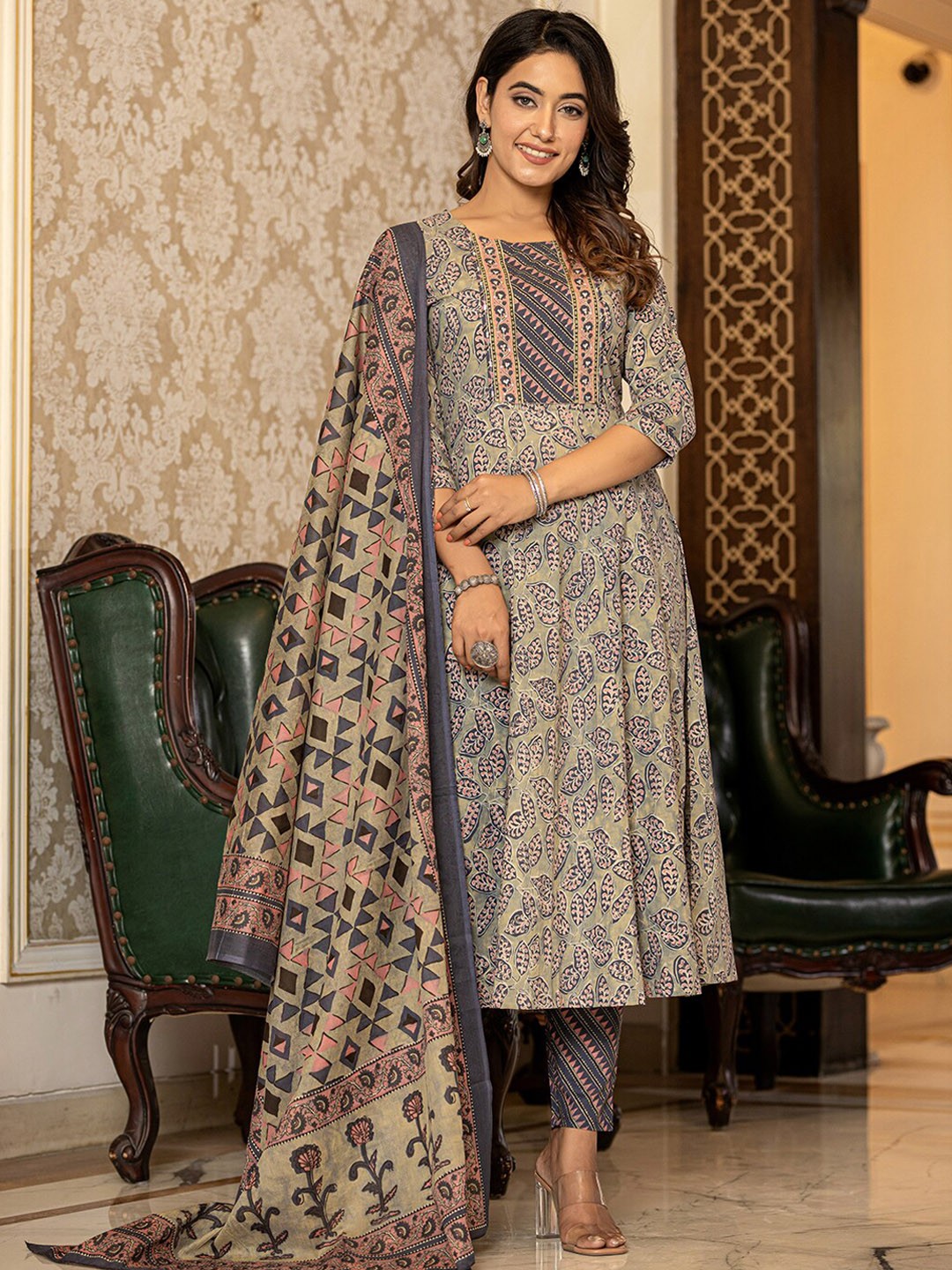

Yufta Ethnic Motifs Regular Pure Cotton Kurta with Trouser & Dupatta, Grey