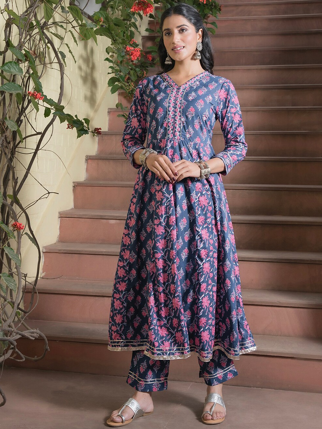 

RangDeep Floral Printed Regular Gotta Patti Pure Cotton Kurta with Trousers & With Dupatta, Blue