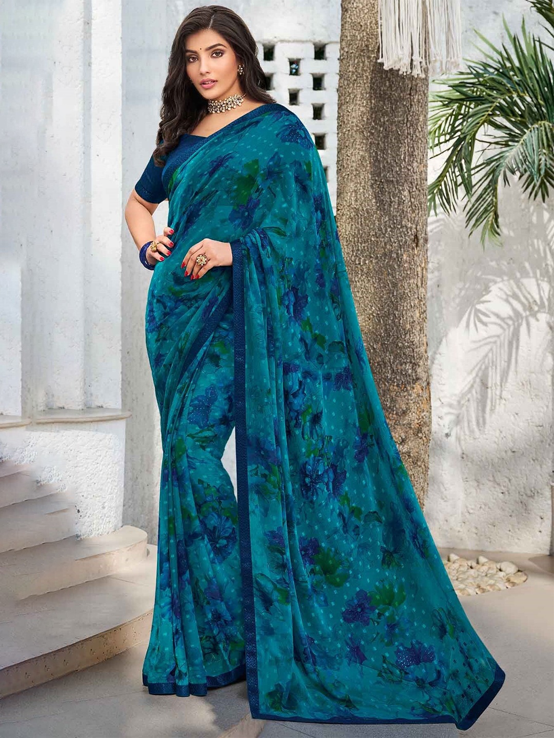 

Laxmipati Floral Printed Embroidered Saree, Turquoise blue