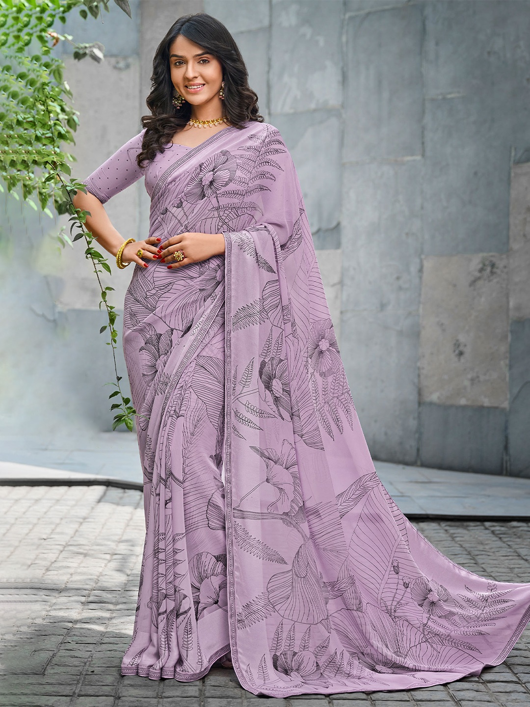 

Laxmipati Floral Printed Saree, Mauve
