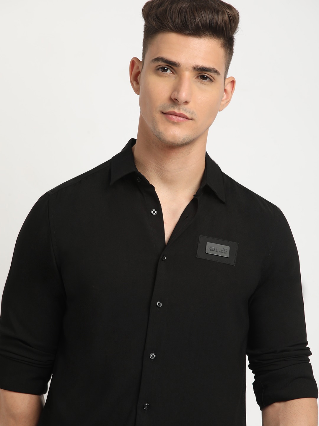 

THE BEAR HOUSE Spread Collar Short Sleeves Slim Fit Casual Shirt, Black