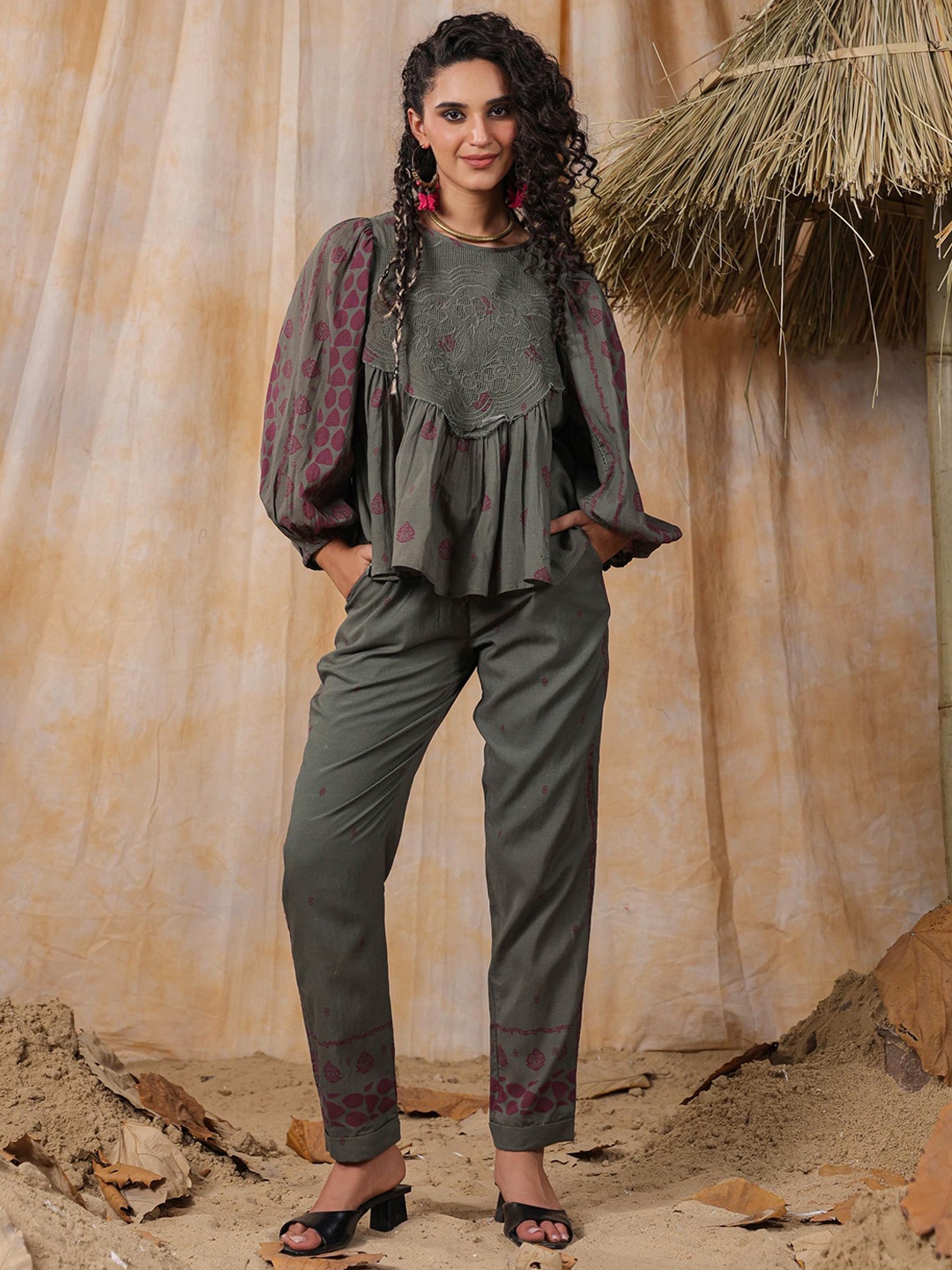 

Nyaro Printed Embroidered Pure Cotton Top & Trouser Co-Ord Set, Green