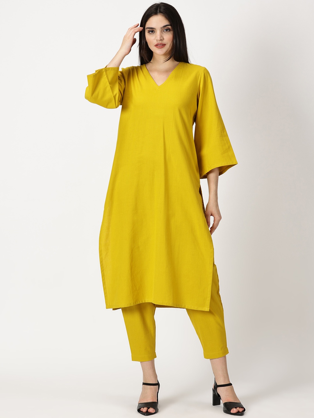 

Weaves of Tradition V-Neck Bell Sleeves Pure Cotton Straight Kurta With Trousers, Mustard