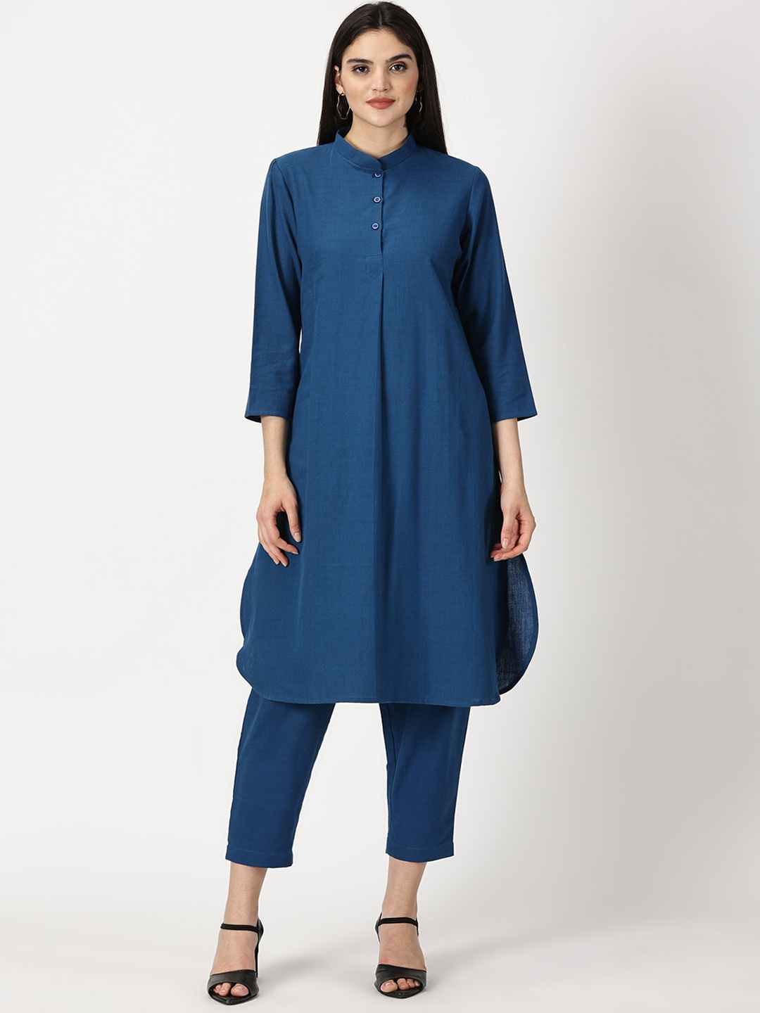

Weaves of Tradition Mandarin Collar Pure Cotton A-Line Kurta With Trousers, Blue