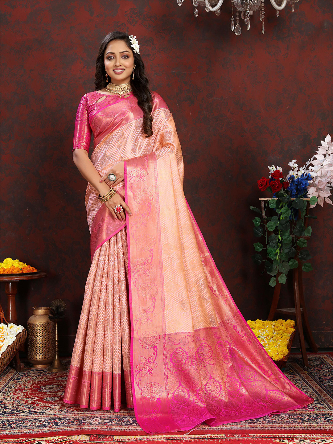 

ALAGINI Woven Design Zari Banarasi Saree, Peach