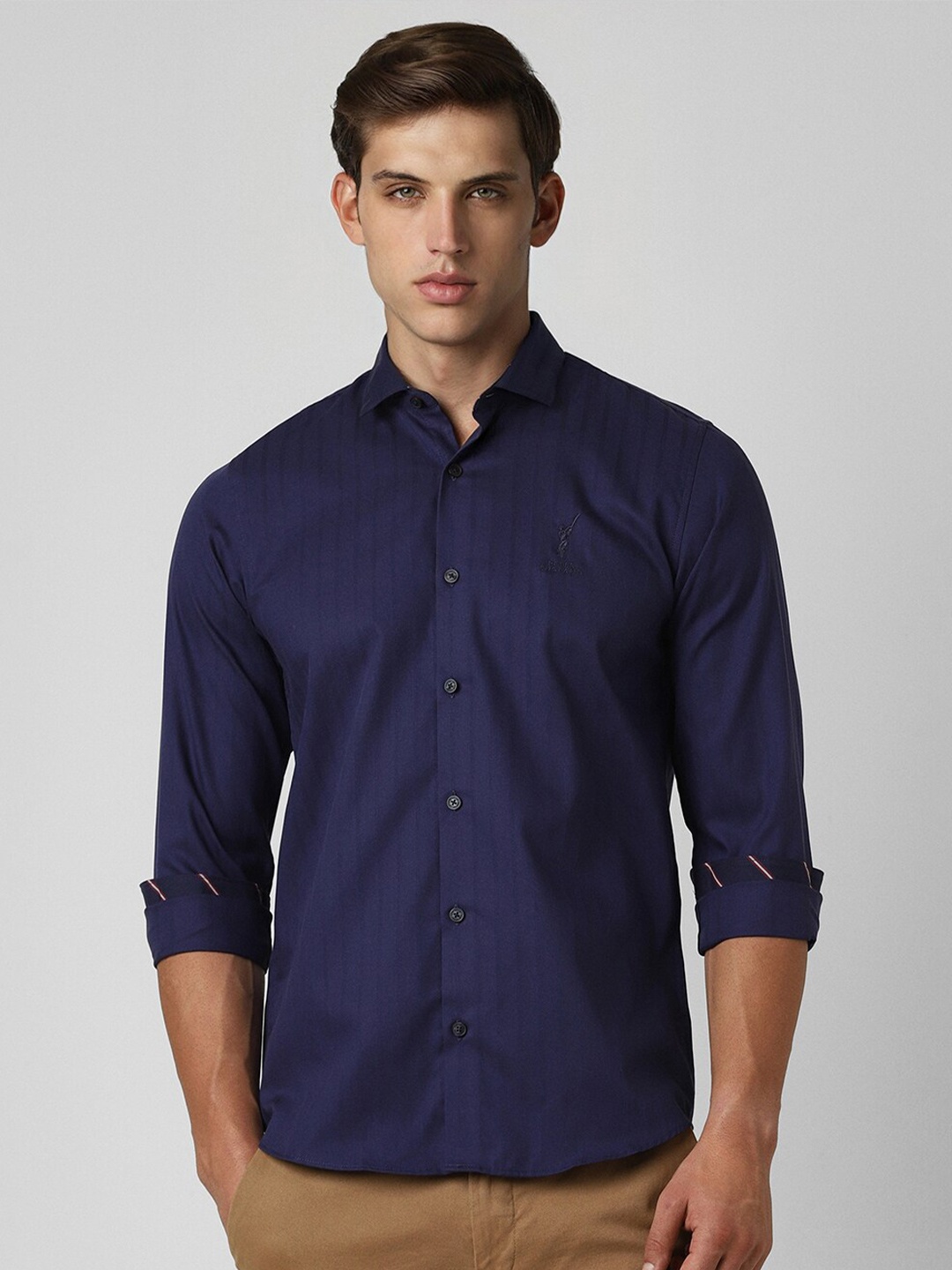 

Peter England Casuals Slim Fit Spread Collar Cotton Shirt, Navy blue