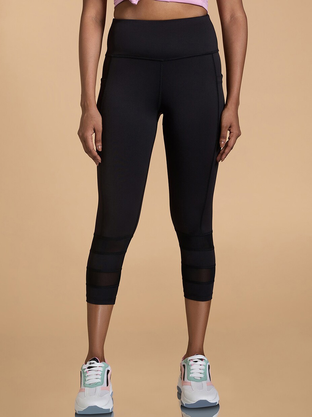 

KICA Women High-Rise Three-Fourth Length Training Tights, Black