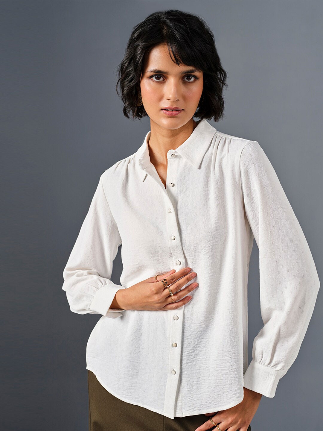 

AND Long Sleeves Shirt Style Top, White