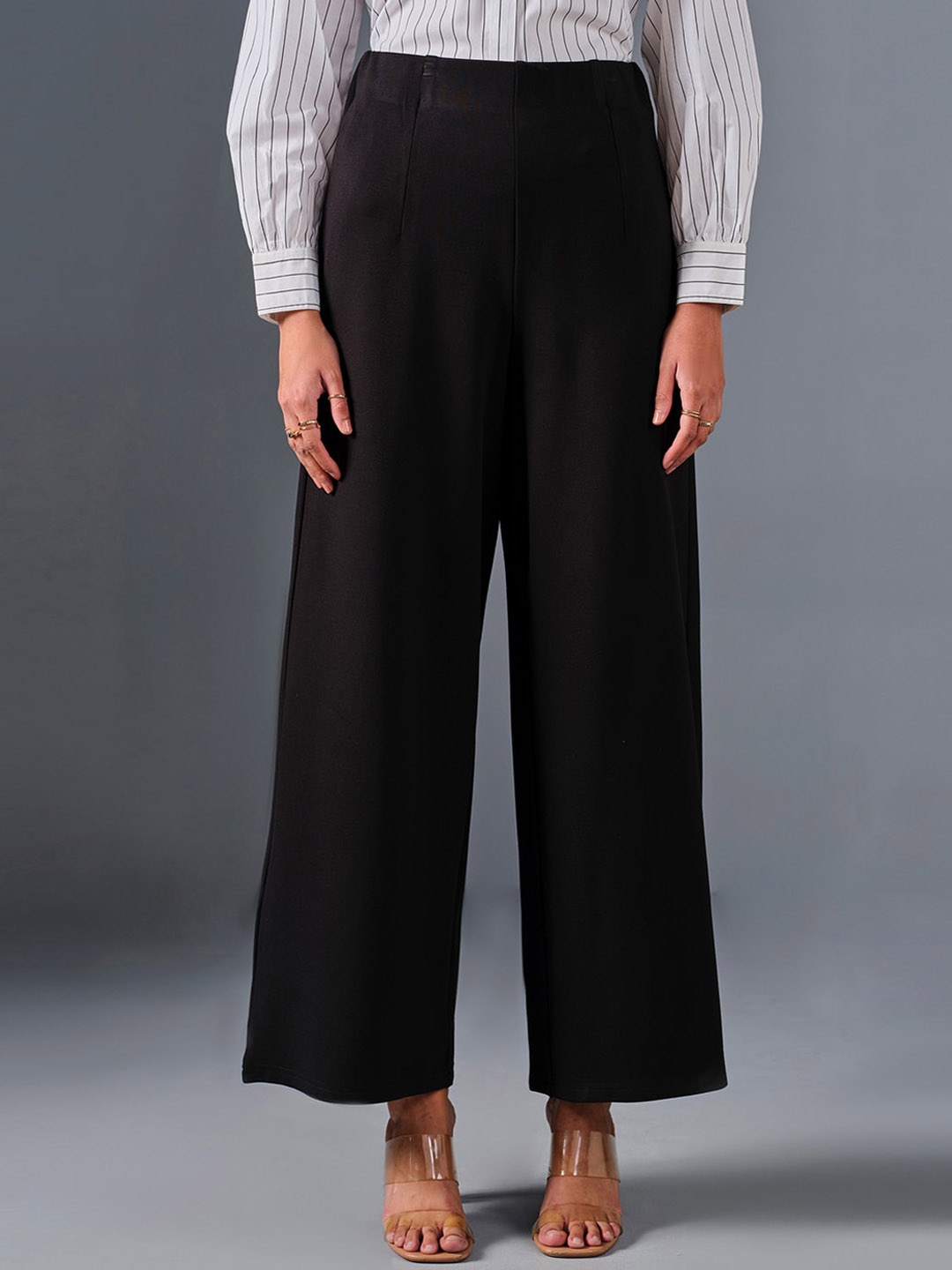 

AND Women Flared Pleated Parallel Trousers, Black