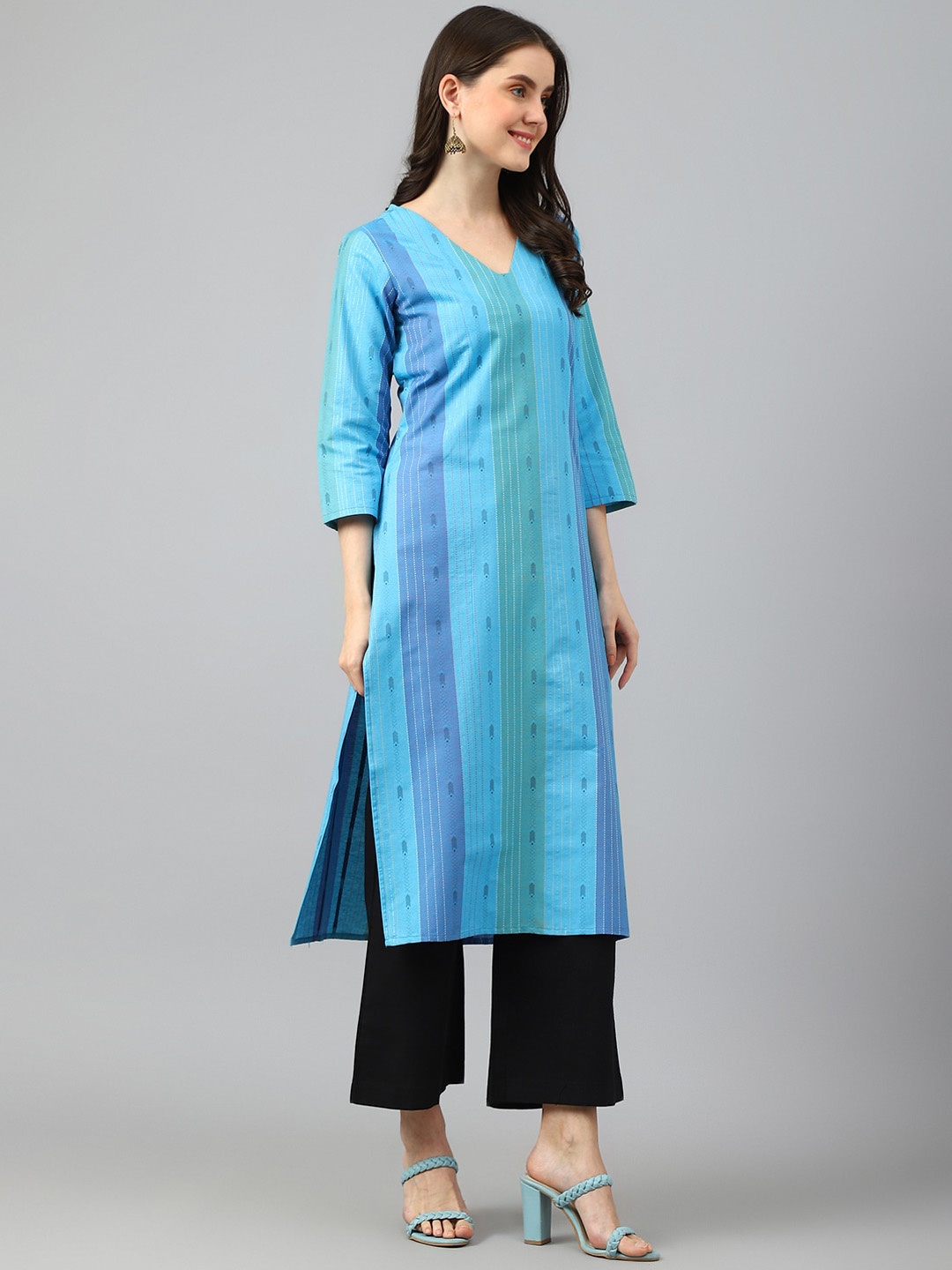 

KALINI Striped Round Neck Straight Kurta, Blue